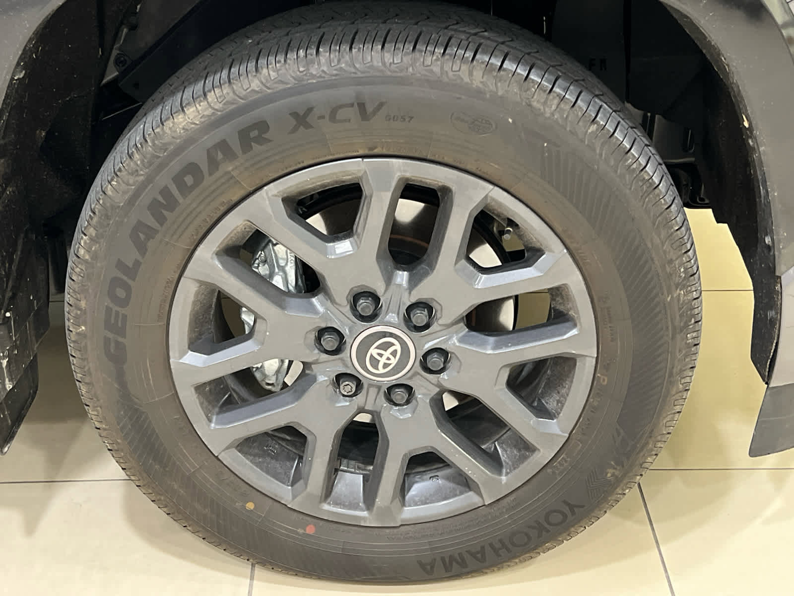 Used 2025 Toyota Sequoia Platinum image 3