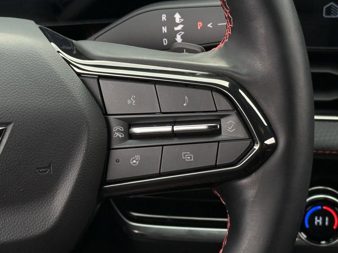 Certified 2025 Chevrolet Equinox RS w/ Safety and Technology Package FWD image 14