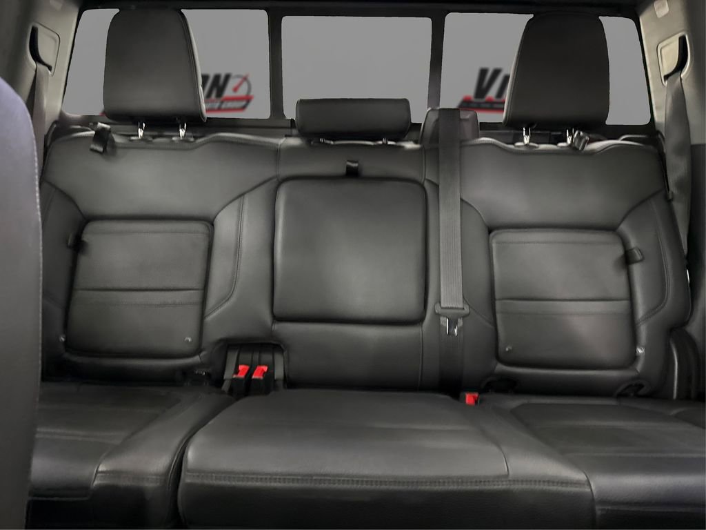 Used 2022 GMC Sierra 1500 Denali w/ Driver Alert Package II AWD/4WD image 19