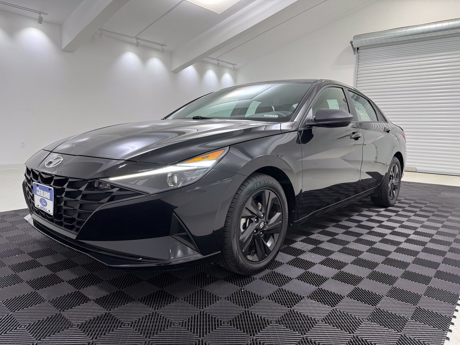 Used 2021 Hyundai Elantra SEL FWD image 3