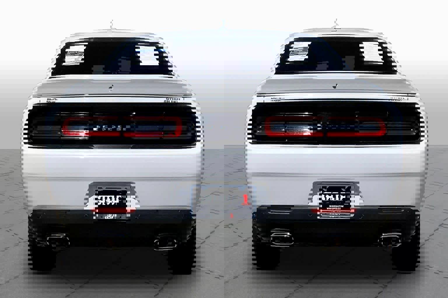 Used 2018 Dodge Challenger SXT Plus image 4