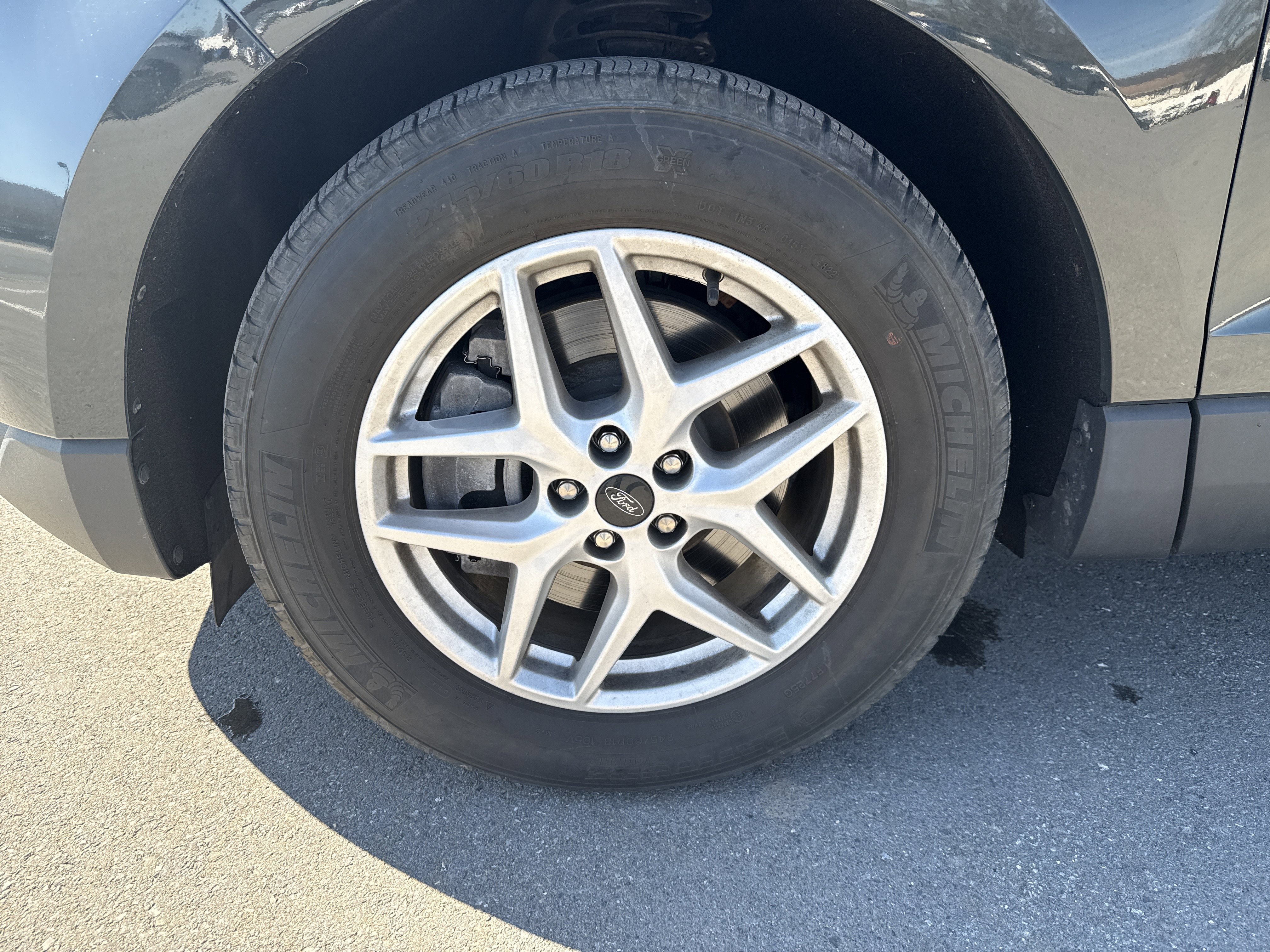 Used 2023 Ford Edge SEL image 11