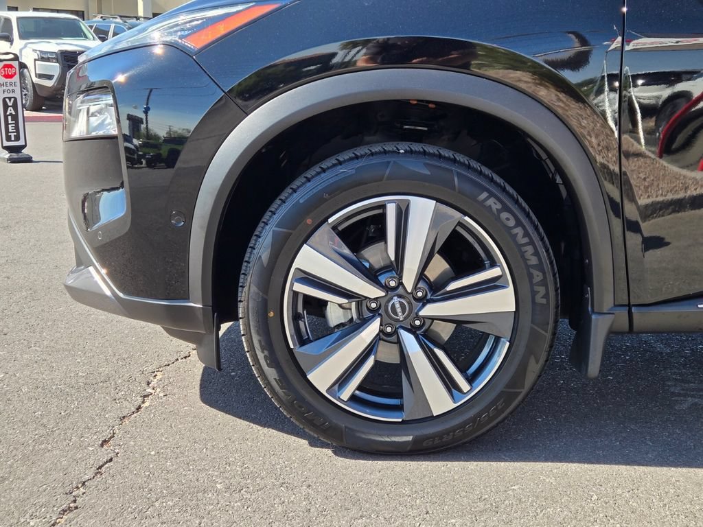 Certified 2023 Nissan Rogue SL w/ SL Premium Package AWD/4WD image 9