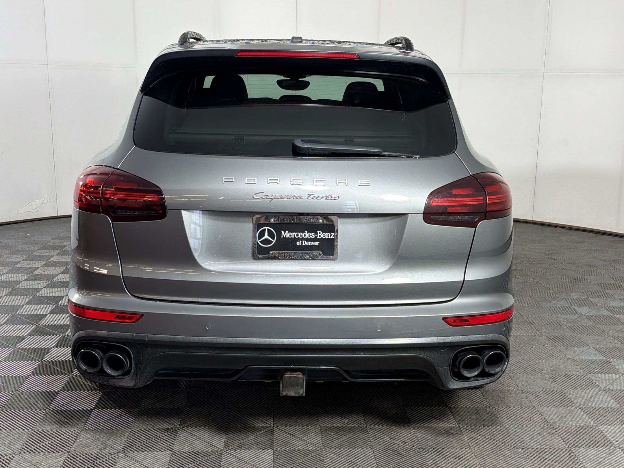 Used 2016 Porsche Cayenne Turbo AWD/4WD image 10