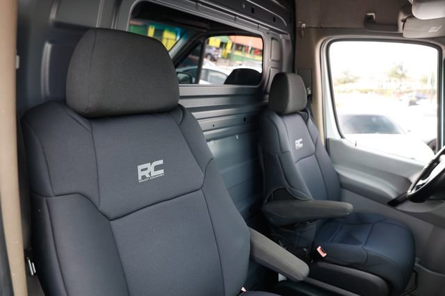 Used 2016 Mercedes-Benz Sprinter 2500 image 8