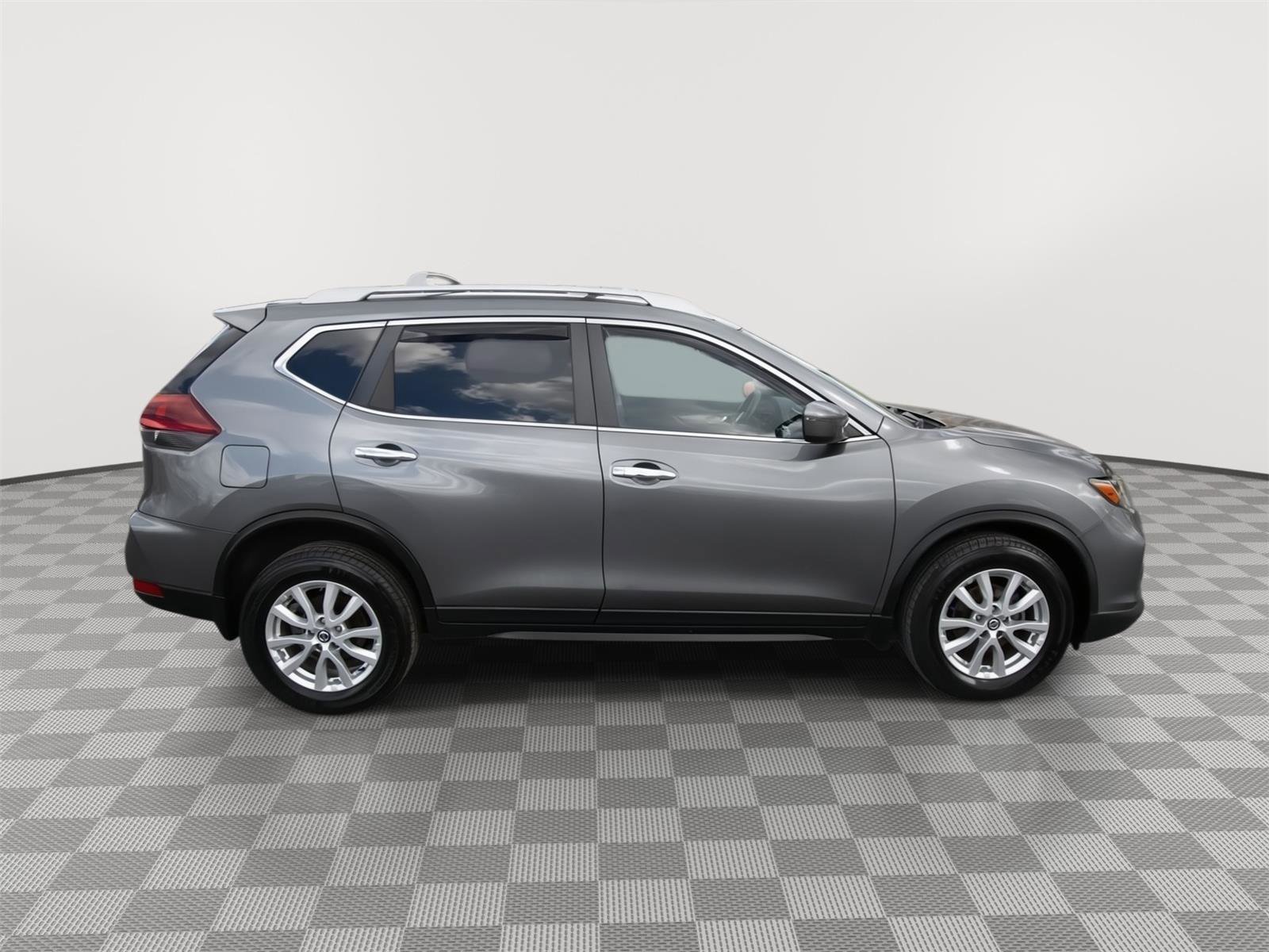Used 2019 Nissan Rogue S w/ Special Edition Package image 4
