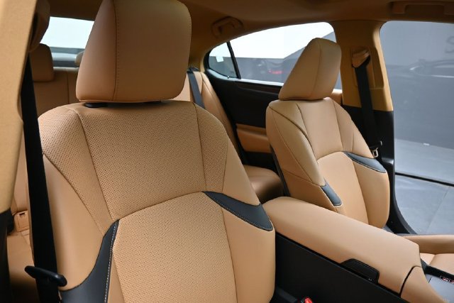Used 2025 Lexus ES 350 w/ Premium Package FWD image 32