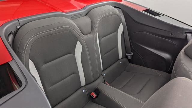Used 2020 Chevrolet Camaro LT image 17
