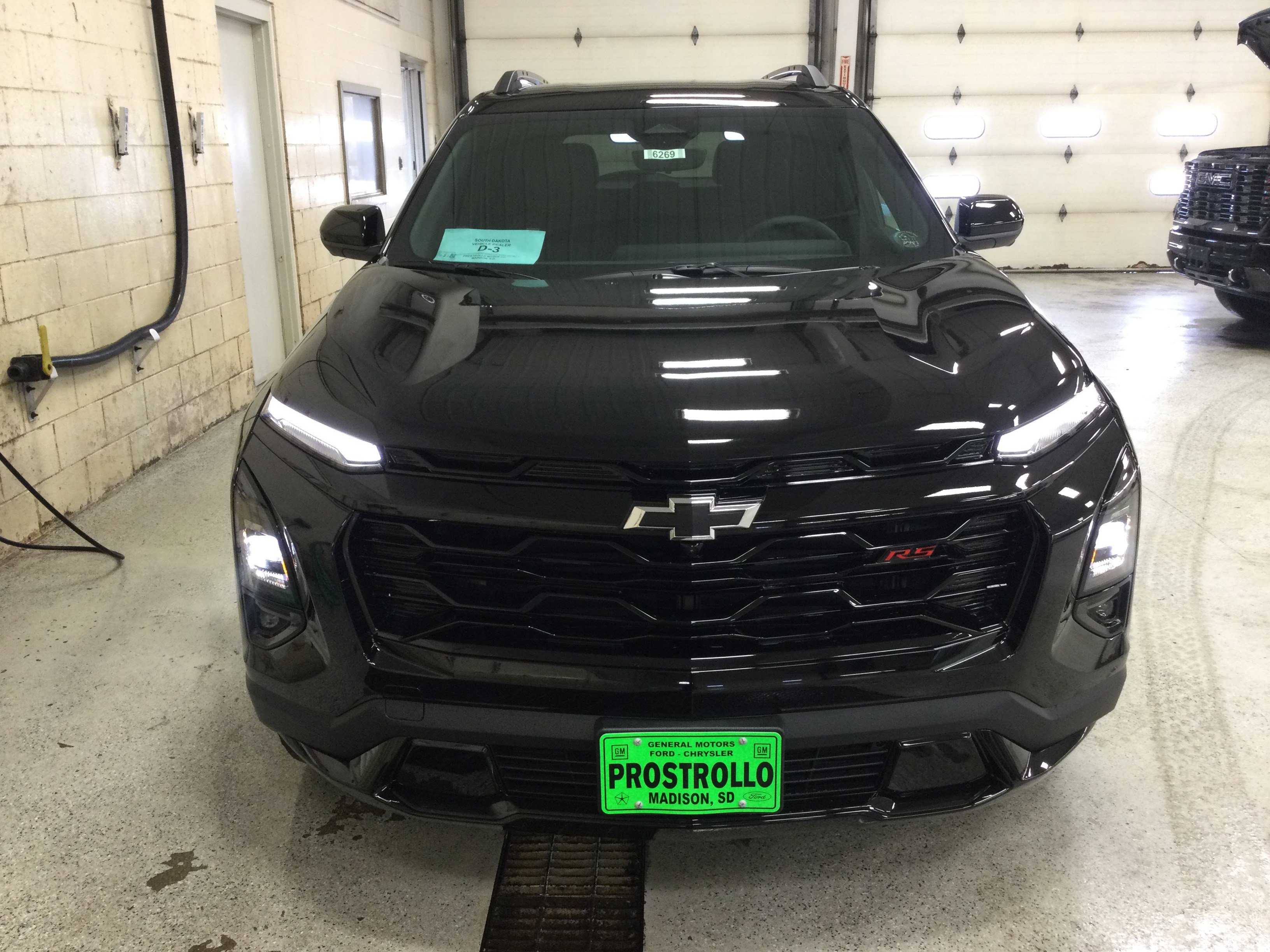 New 2026 Chevrolet Equinox RS w/ Convenience Package III image 3