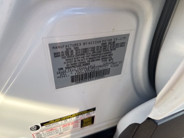 Certified 2025 Nissan Kicks SV FWD image 26