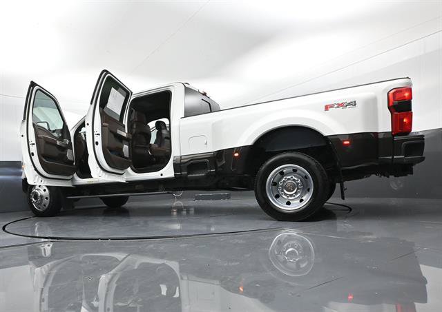 Used 2025 Ford F450 King Ranch w/ FX4 Off-Road Package AWD/4WD image 56