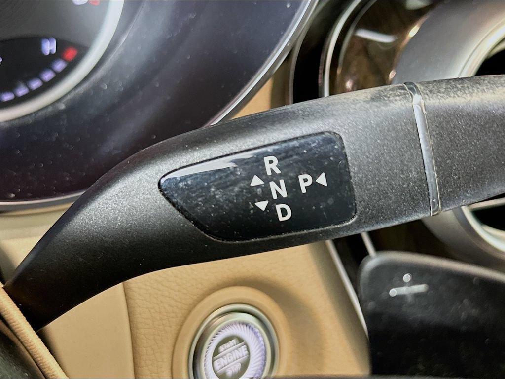 Used 2021 Mercedes-Benz GLC 300 image 22