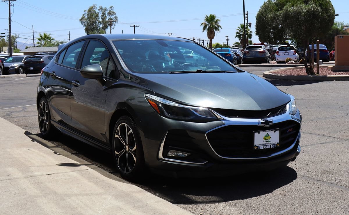 Used 2019 Chevrolet Cruze LT w/ Convenience Package FWD image 14