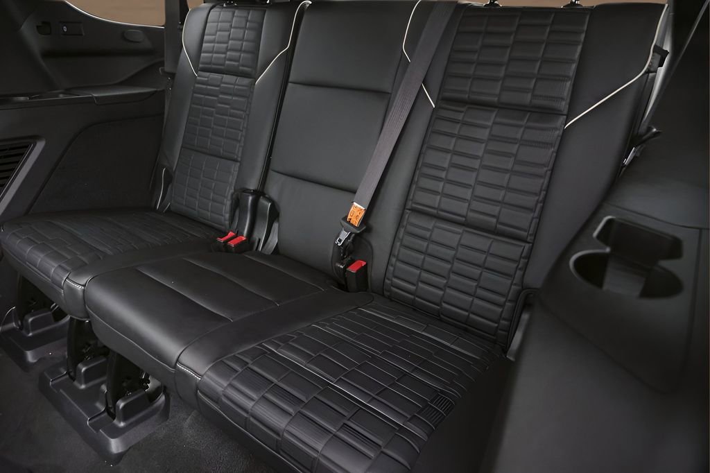 Certified 2023 Cadillac Escalade Premium Luxury Platinum RWD image 24