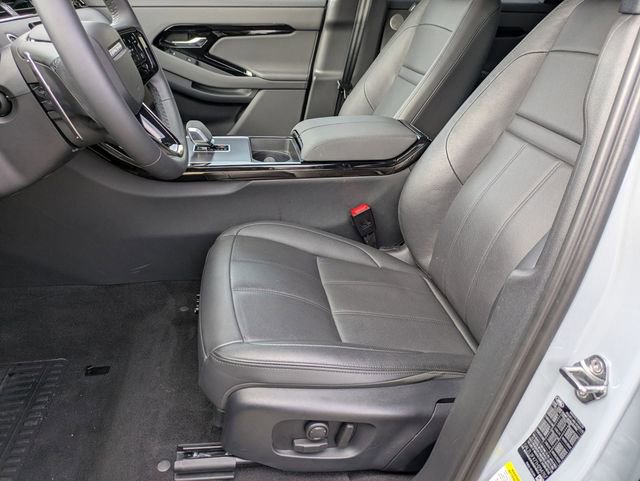 Used 2026 Land Rover Range Rover Evoque Dynamic SE image 12