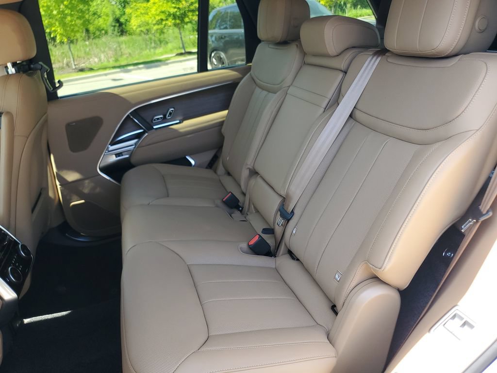 New 2026 Land Rover Range Rover Long Wheelbase SE AWD/4WD image 29