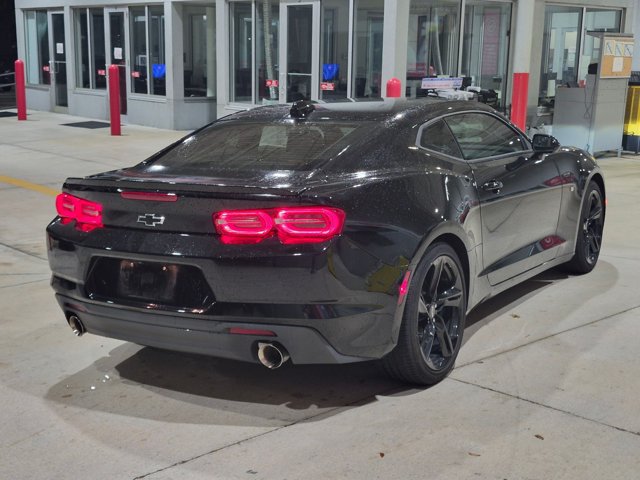 Used 2023 Chevrolet Camaro LT RWD image 5