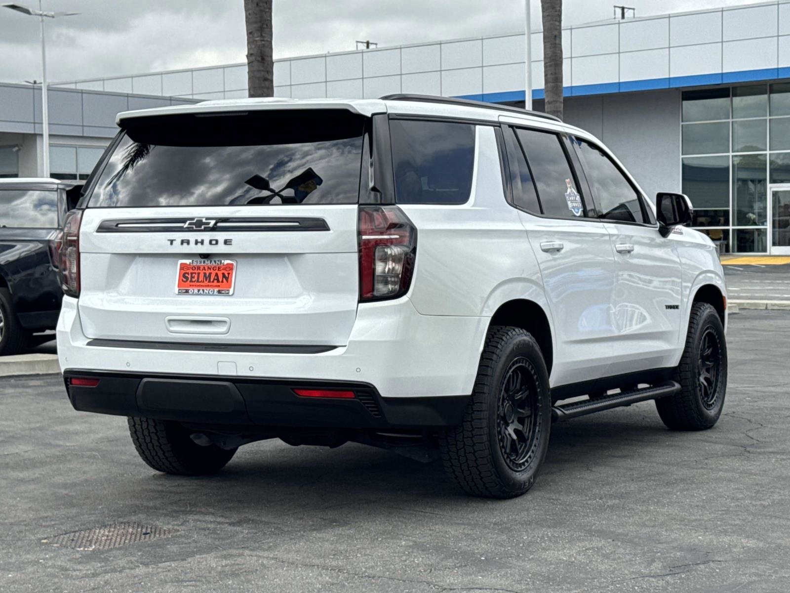 Used 2024 Chevrolet Tahoe Z71 w/ Luxury Package image 5