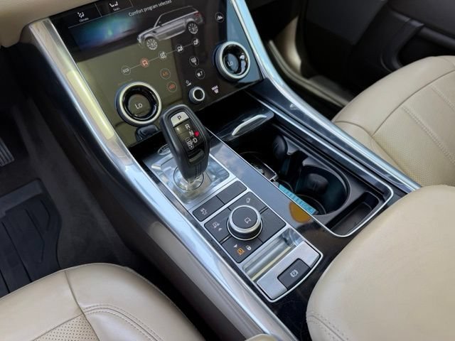 Used 2020 Land Rover Range Rover Sport HSE AWD/4WD image 18
