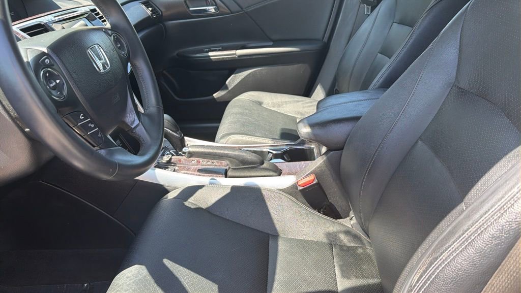 Used 2015 Honda Accord EX-L image 19