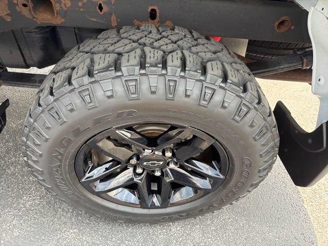 Certified 2020 Chevrolet Silverado 1500 Custom Trail Boss w/ Custom Convenience Package AWD/4WD image 25