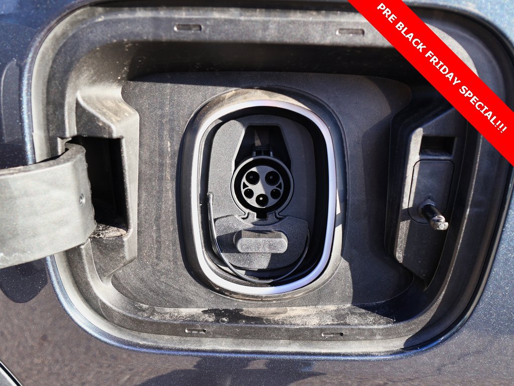 New 2026 GMC Sierra EV Elevation image 14