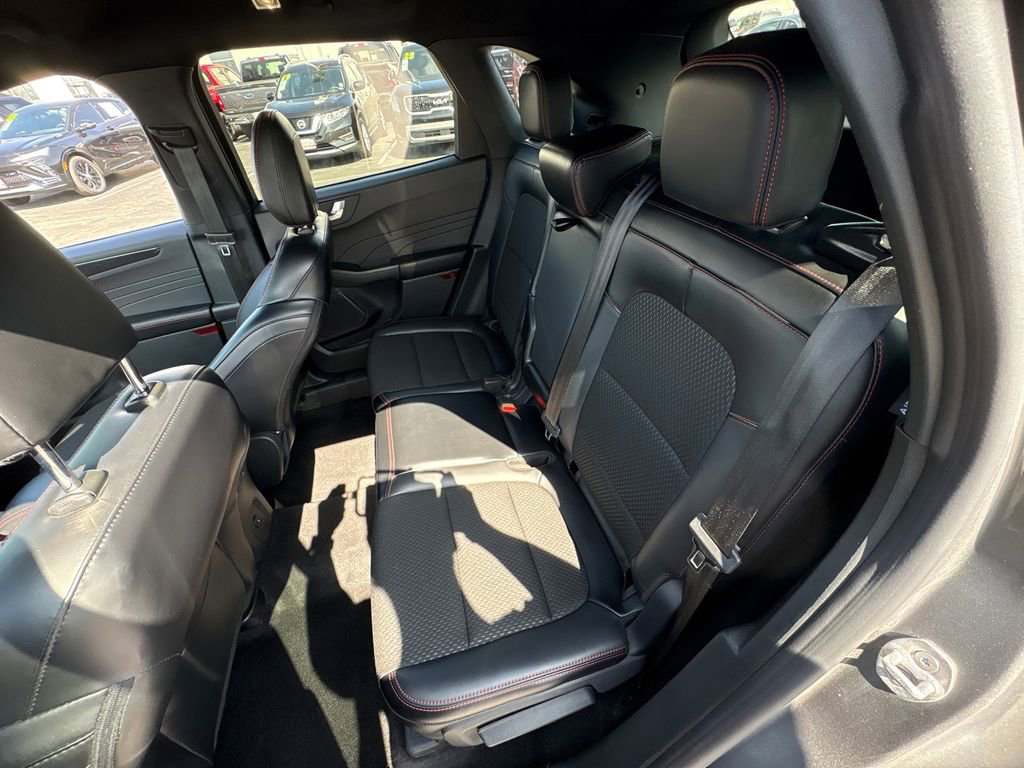 Used 2025 Ford Escape ST-Line Select image 11