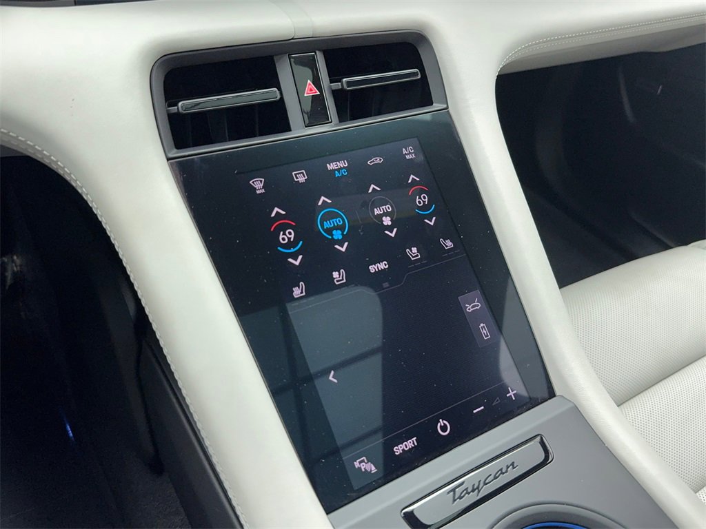 Used 2023 Porsche Taycan 4S image 31
