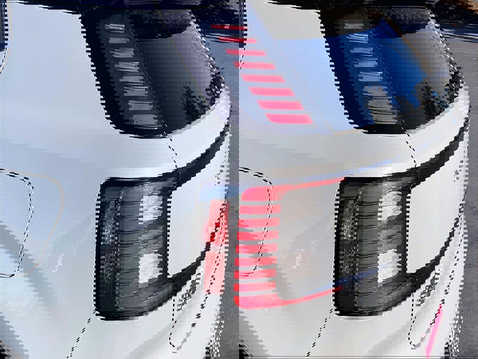 New 2025 Volvo EX30 Ultra w/ Protection Package Premier image 25