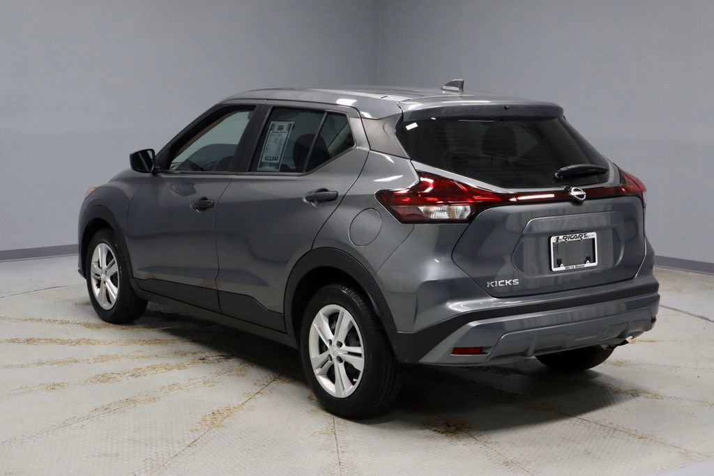 Certified 2025 Nissan Kicks Play S image 9
