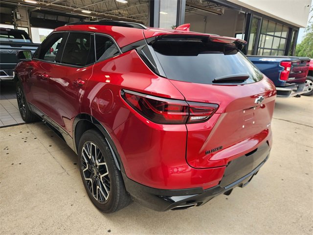 Used 2023 Chevrolet Blazer RS w/ Driver Confidence II Package FWD image 4