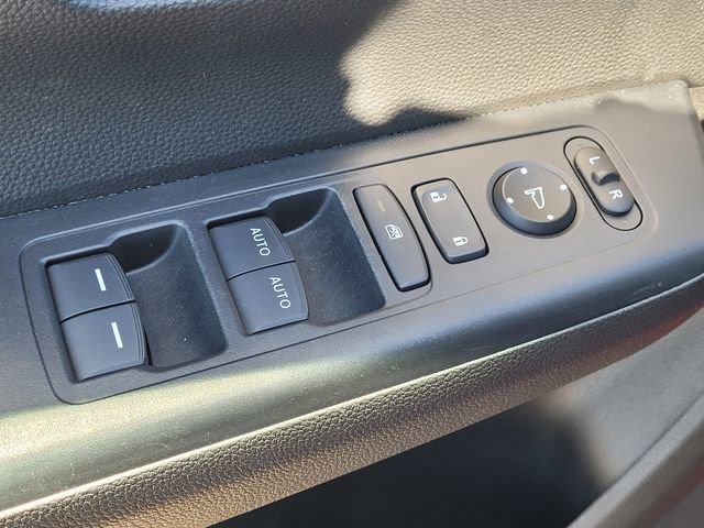 Used 2025 Honda CR-V EX image 16