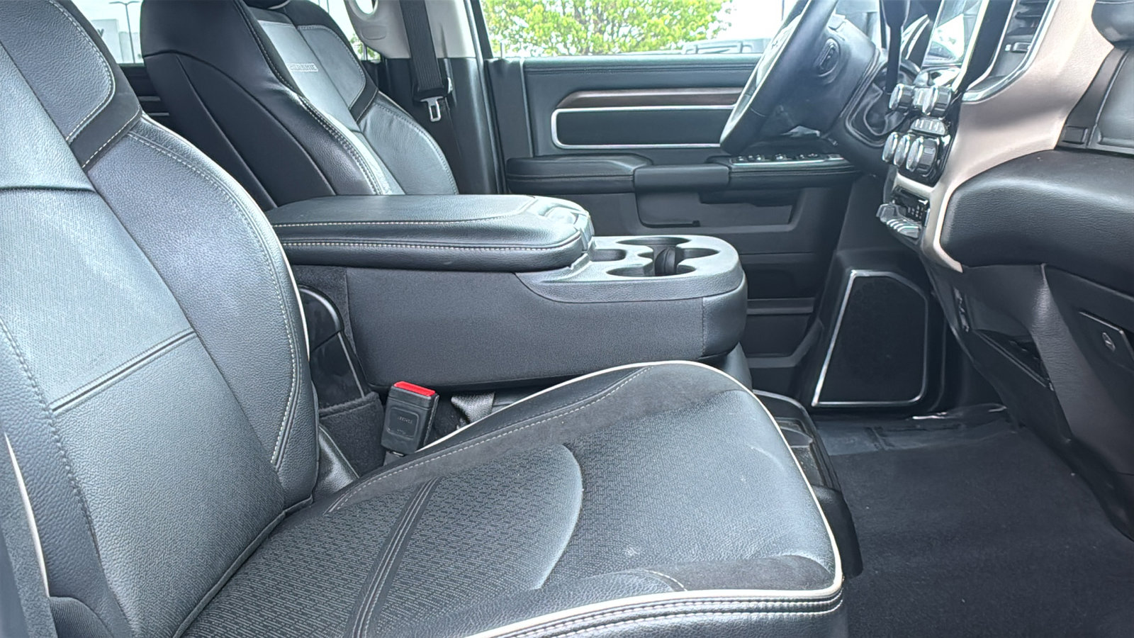 Used 2024 RAM 2500 Laramie w/ Safety Group image 15