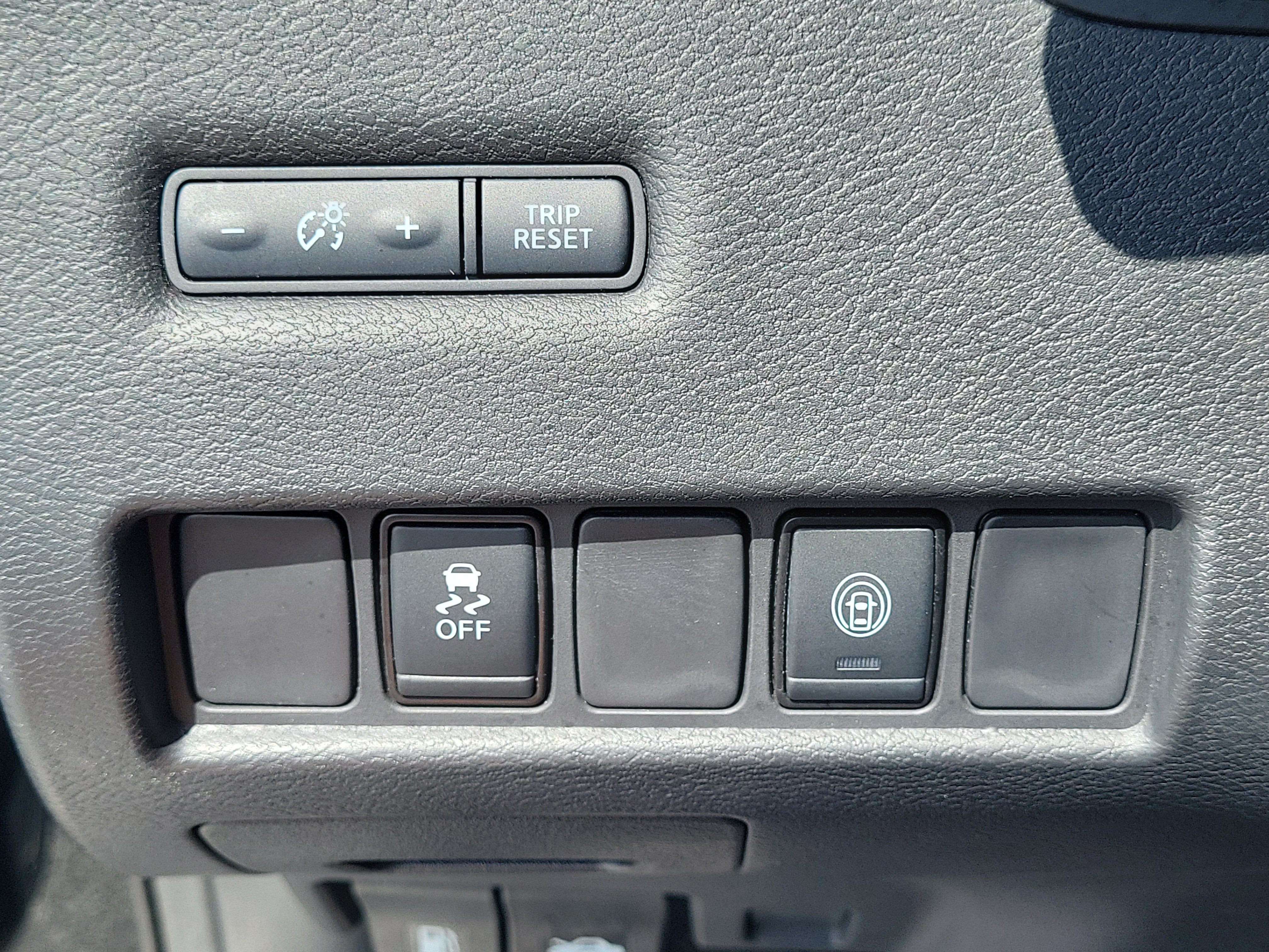 Certified 2023 Nissan Murano SV FWD image 23