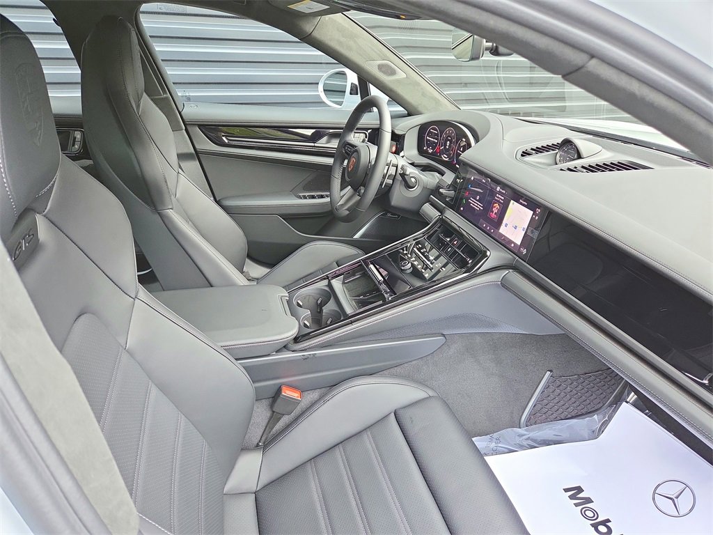 New 2026 Porsche Panamera GTS image 18