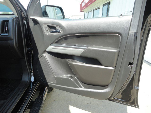 Used 2022 Chevrolet Colorado LT w/ Luxury Package image 18