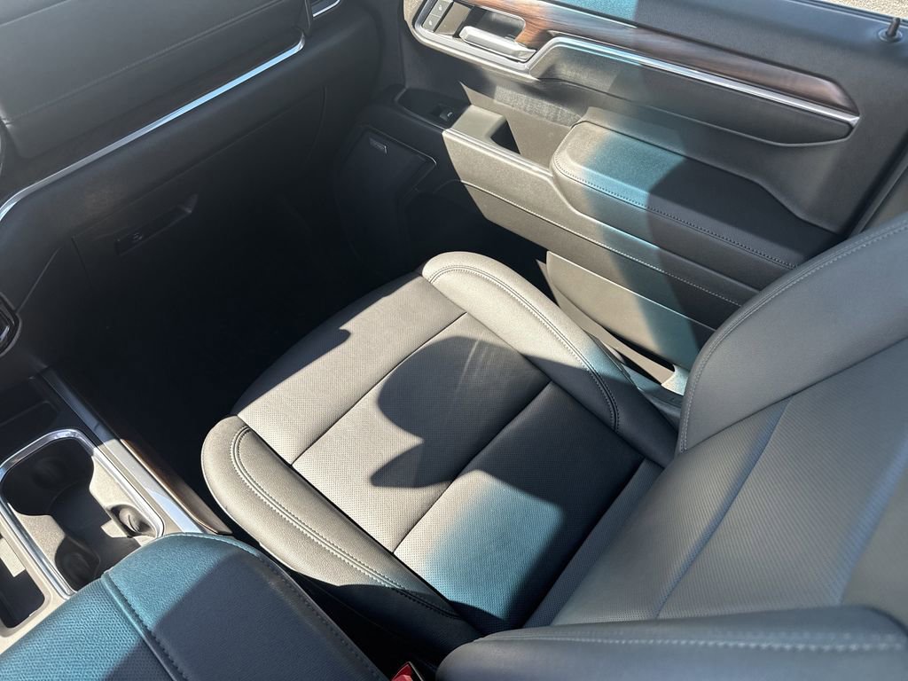 Used 2024 GMC Sierra 1500 SLT image 26