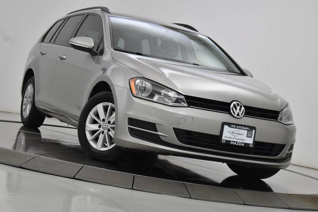 Used 2016 Volkswagen Golf S FWD image 3