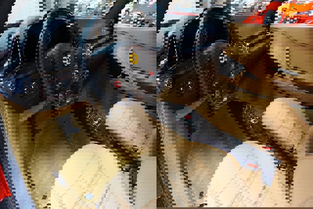 Used 2010 Ferrari 458 Italia Coupe RWD image 2