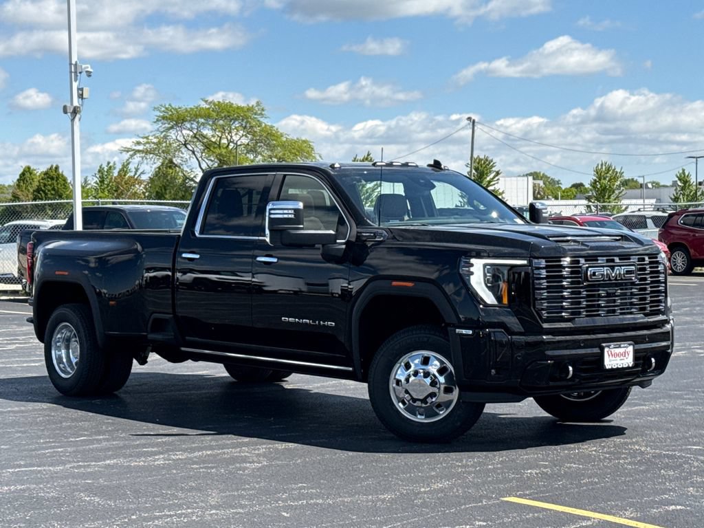 New 2026 GMC Sierra 3500 Denali Ultimate AWD/4WD image 2