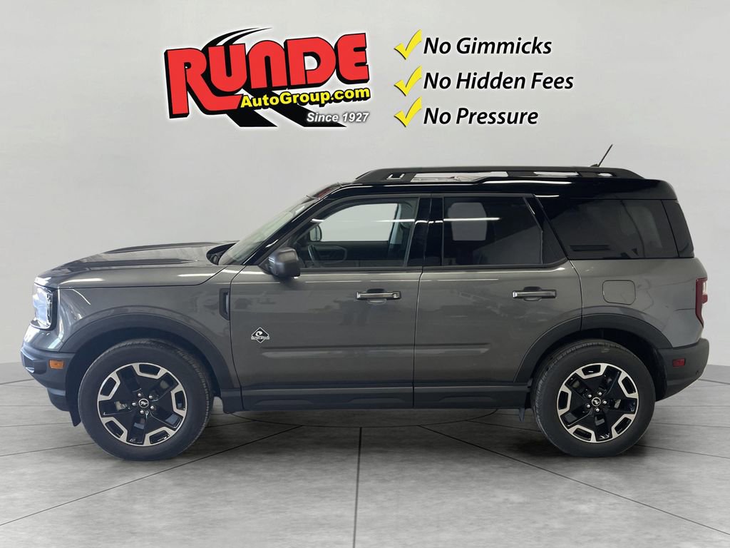 Used 2024 Ford Bronco Sport Outer Banks w/ Tech Package AWD/4WD image 2