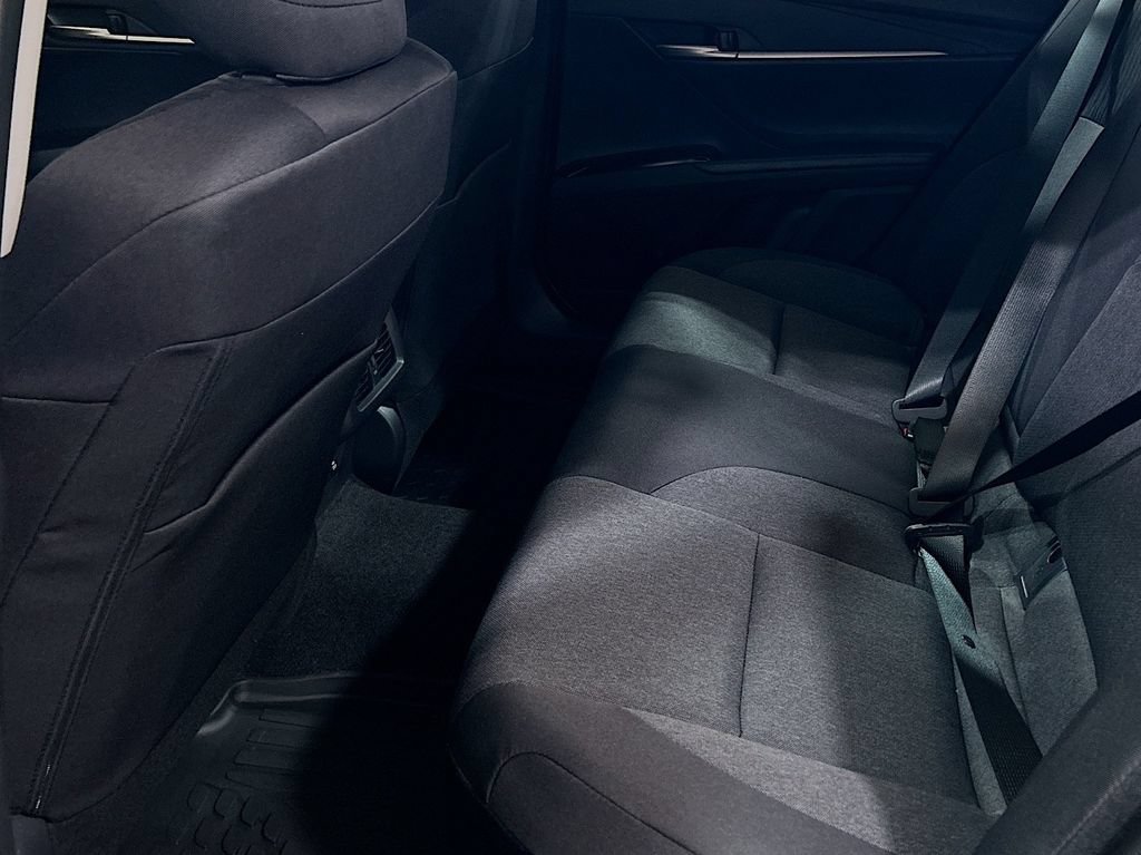 New 2026 Toyota Camry Hybrid FWD image 22