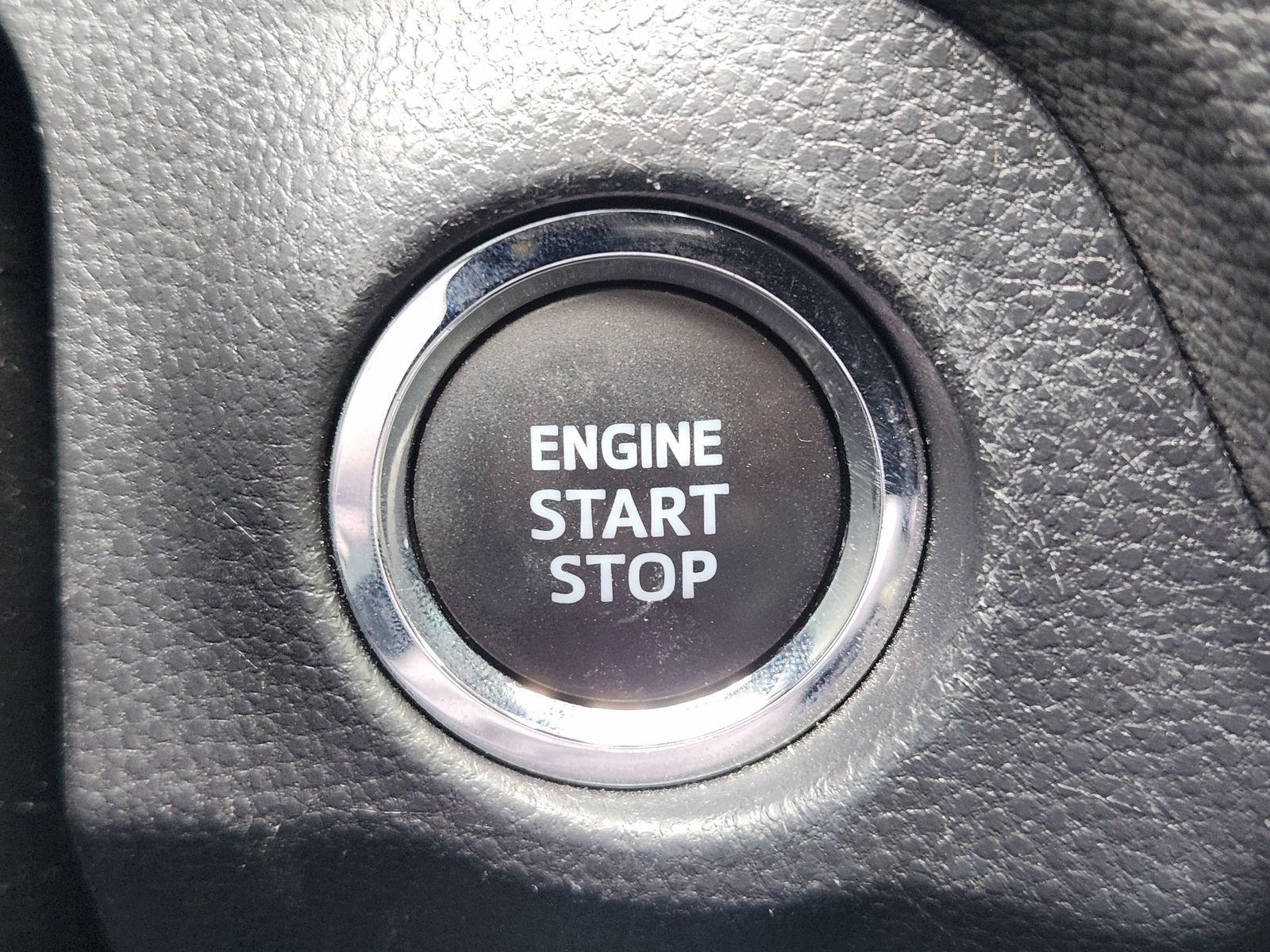 Used 2024 Toyota RAV4 XLE FWD image 24
