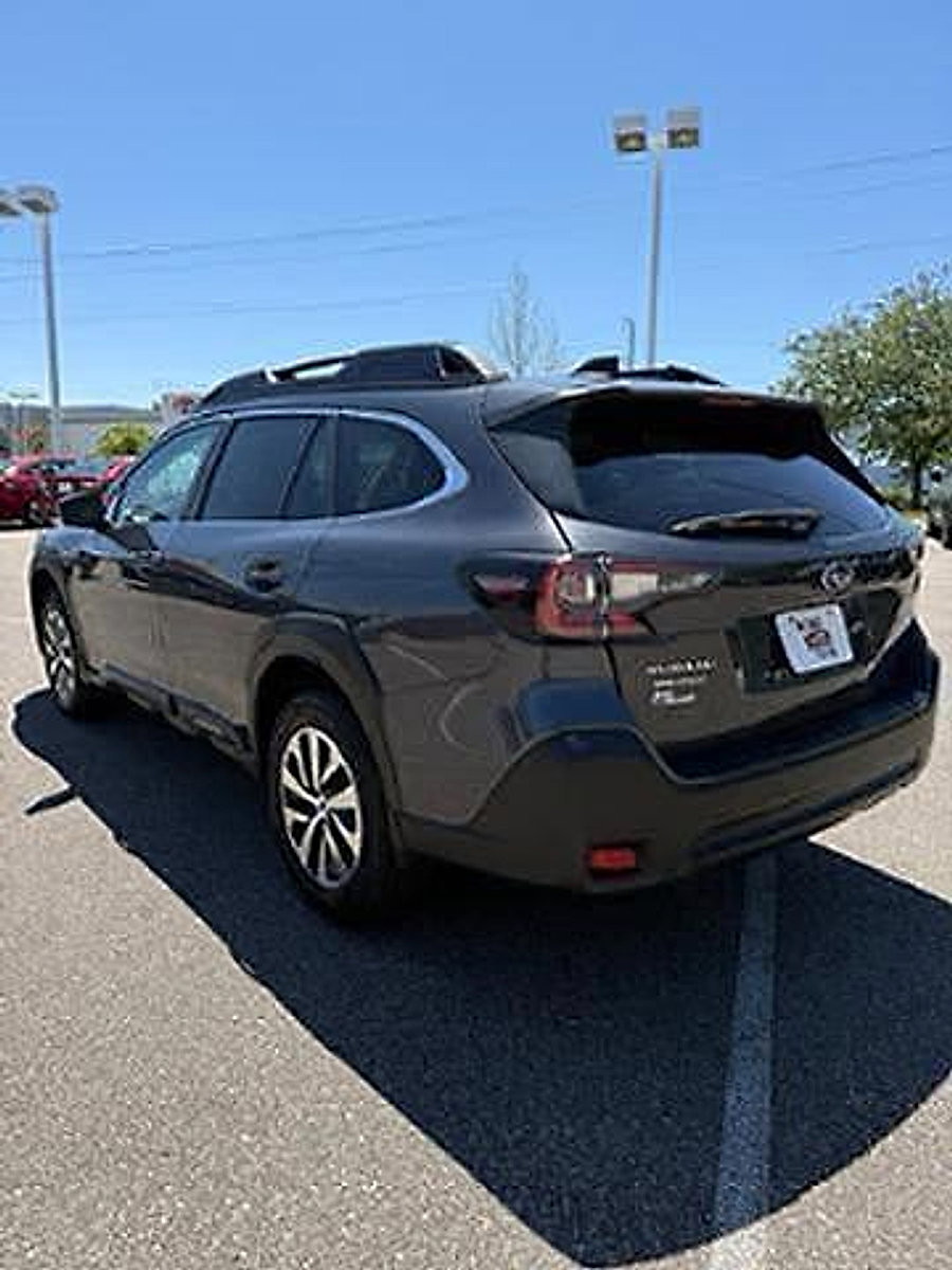 Certified 2024 Subaru Outback Premium AWD/4WD image 4