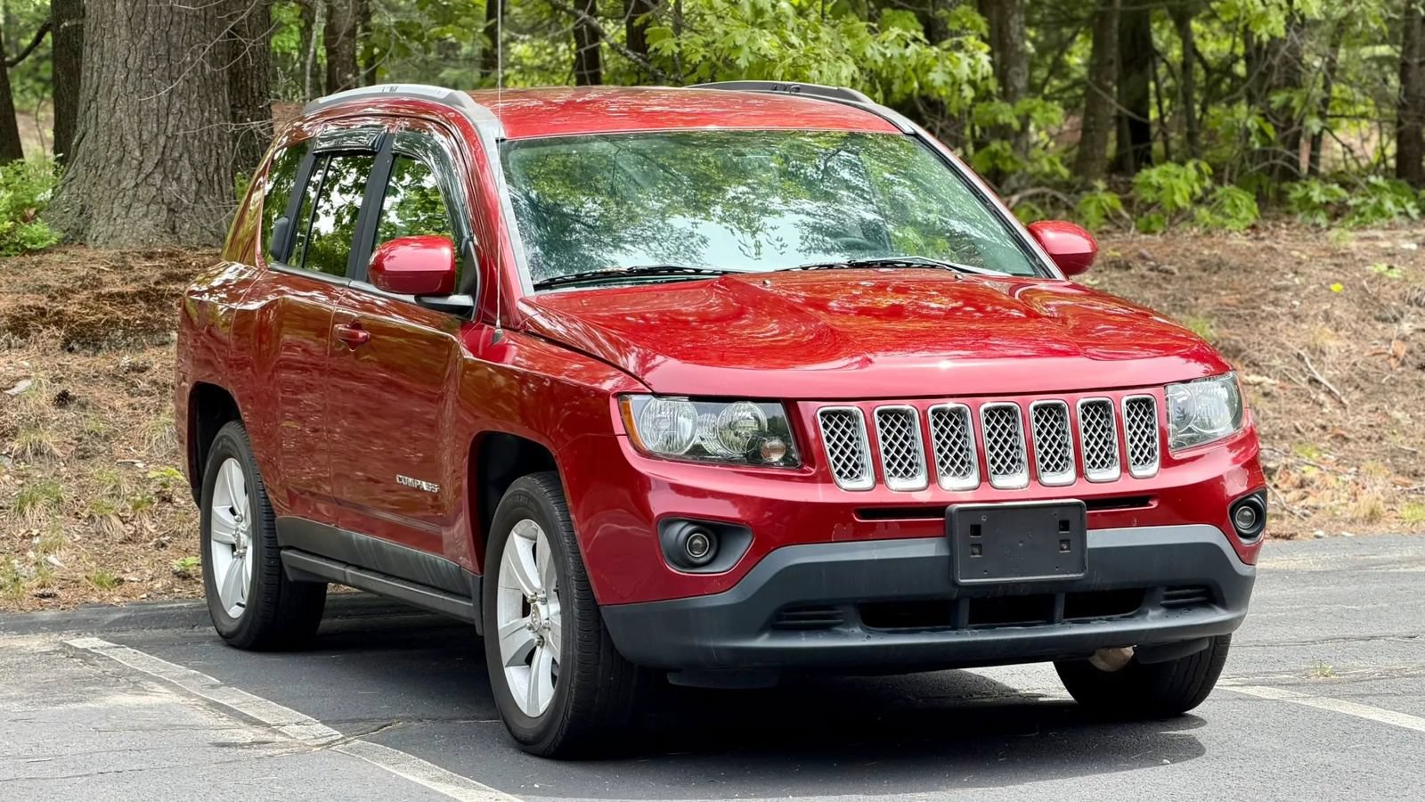 Used 2016 Jeep Compass Latitude AWD/4WD image 3