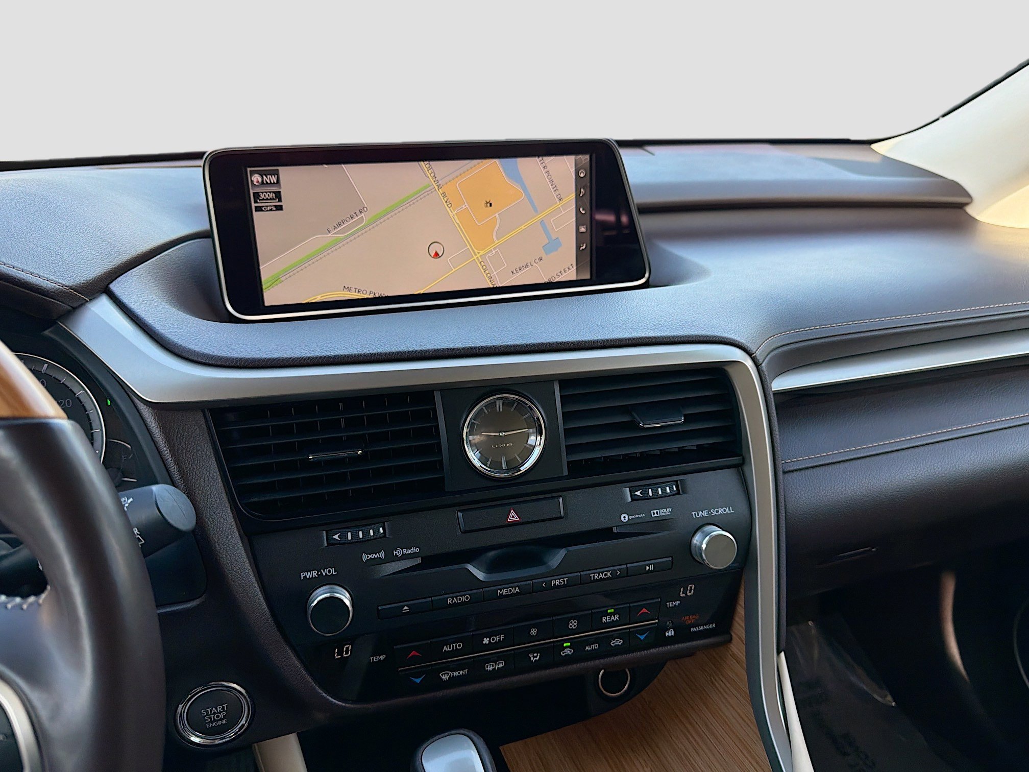 Used 2019 Lexus RX 350L FWD image 29