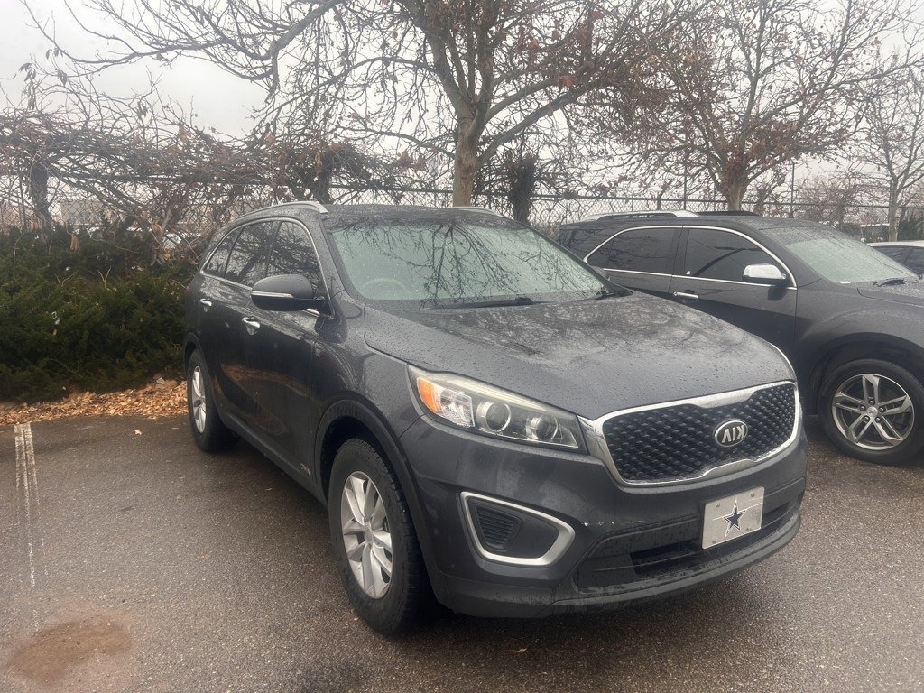 Used 2018 Kia Sorento LX image 6