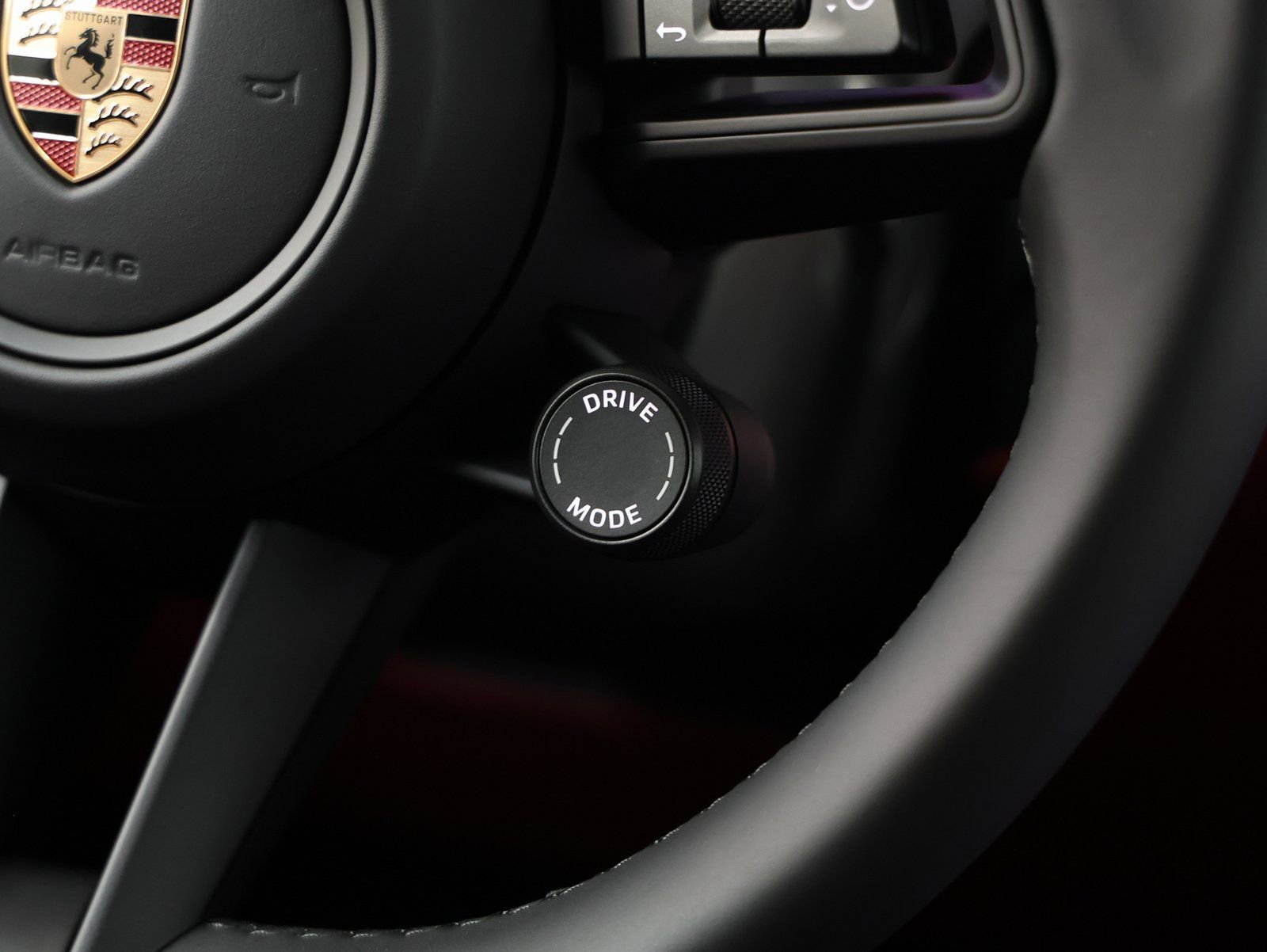 New 2025 Porsche Macan 4S Electric image 41