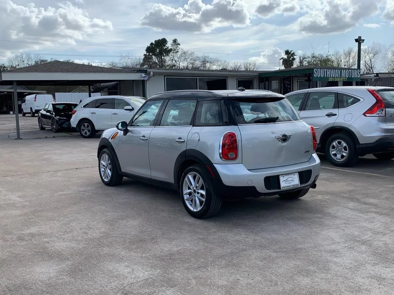 Used 2012 MINI Cooper Countryman FWD image 5