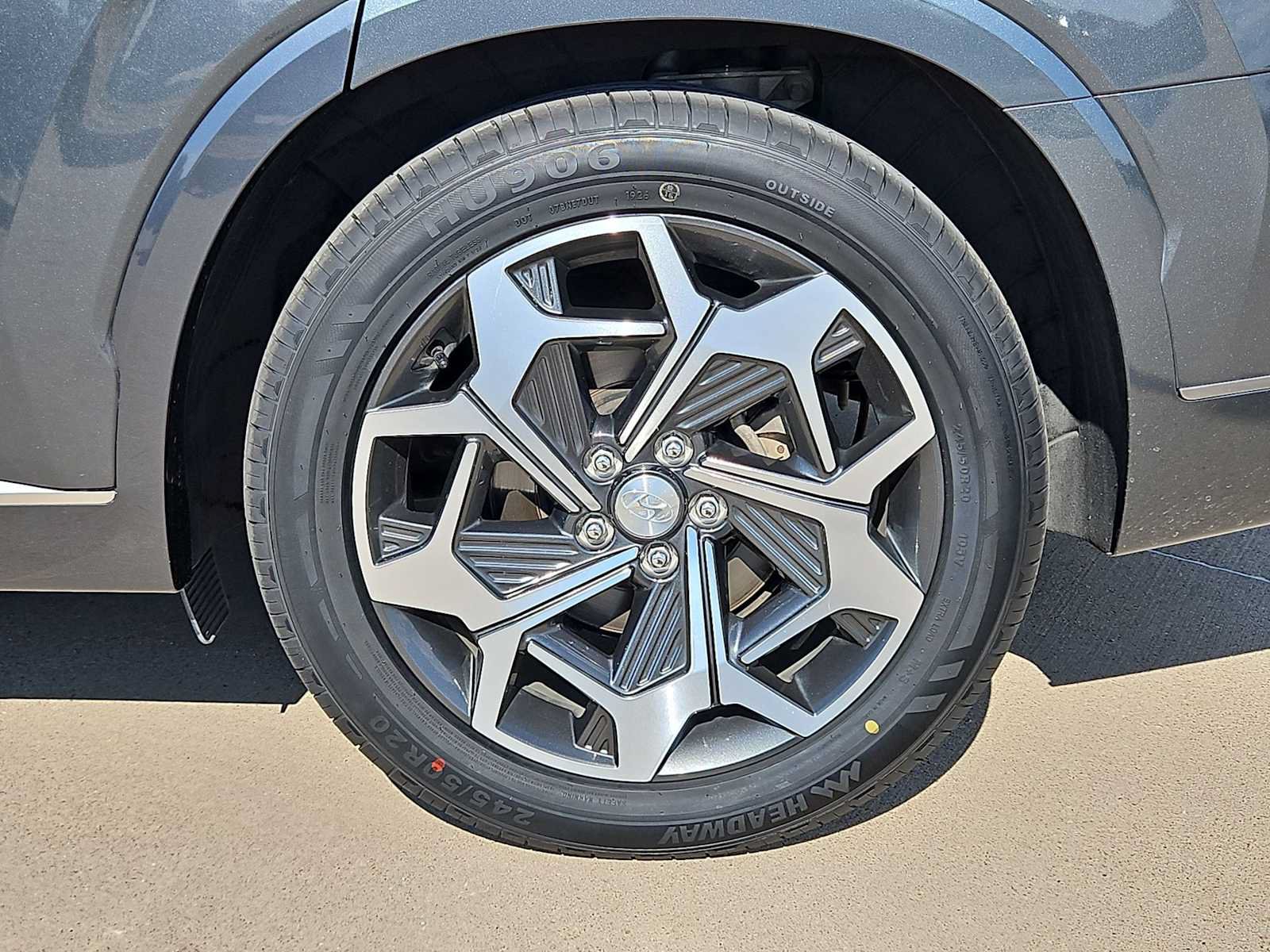 Certified 2022 Hyundai Palisade Calligraphy AWD/4WD image 6